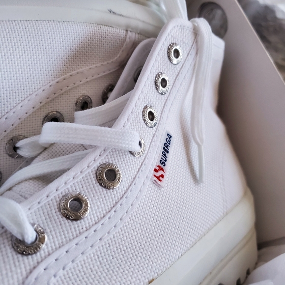 Superga High-Top Sneakers Brand New - Size 6 - Picture 3 of 5
